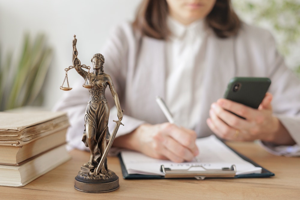 Le redressement judiciaire simplifié : un levier pour la pérennité des entreprises en difficulté