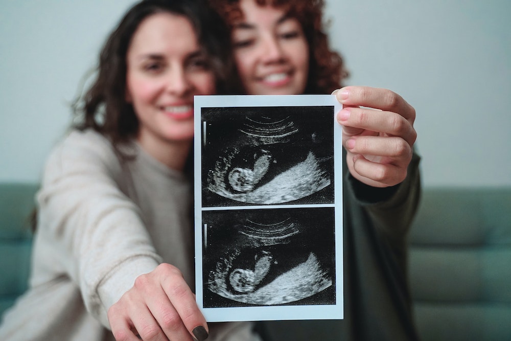 Légalisation de la gestation pour autrui (GPA) : Enjeux et perspectives