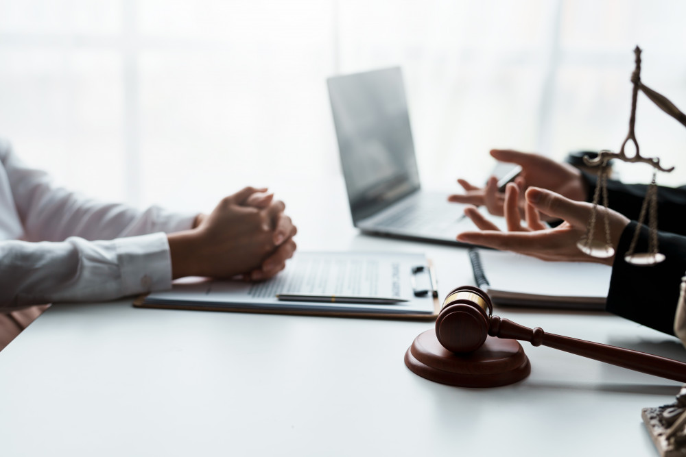 La force obligatoire du contrat : un principe fondamental en droit des contrats